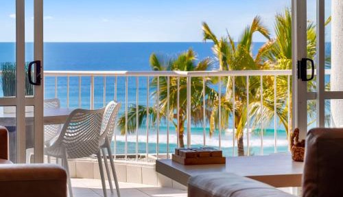 9 La Mer, 5 Belmore Tce - Ultimate Beachside Living