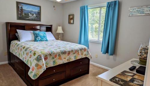 Centrally Located-Well Equipped Kitchen-Forest Views-Pools