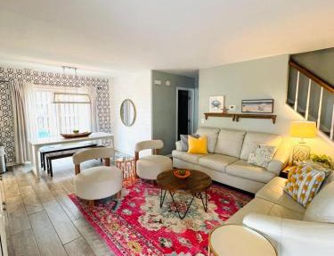Ocean Blvd Beach Makin Waves Home,sleeps 8,pets OK,free park