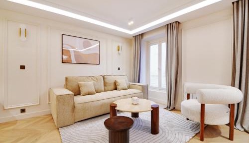 Pick A Flat's Apartments with Services in Opéra
