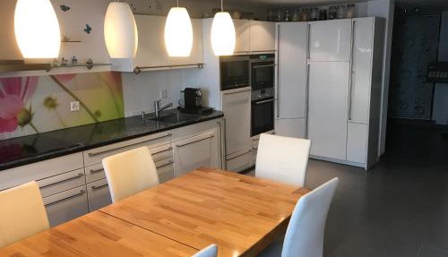 Suite mit schöne Küche in Zentral schüpfheim LU