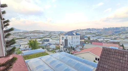 Villa Sunset Da Lat - 80 Trinh Hoai Duc Street